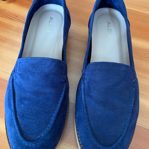 Blue Suede Shoes - Picture 2 of 4